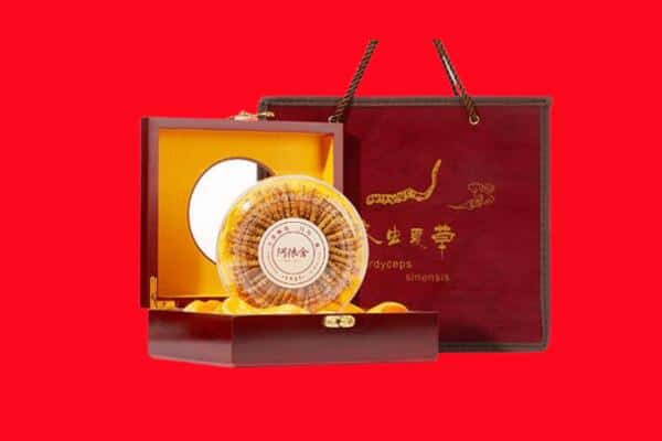 收购资讯:克拉玛依独山子区回收冬虫夏草是按克吗